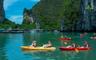Kayak sulla baia di Halong