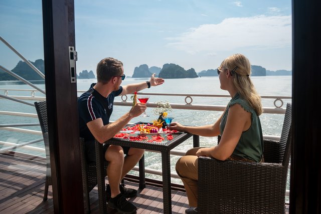 Esplore-Halong-Bay-Vietnam
