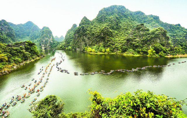 Fête de Trang An à Ninh Binh Vietnam