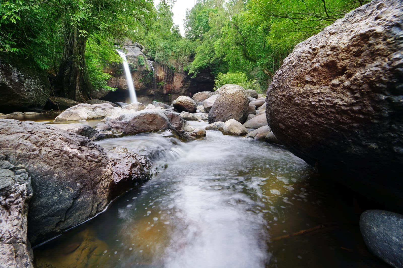 Haew-Su-Wat-waterfall -Khao Yai-national-park-Thailand.