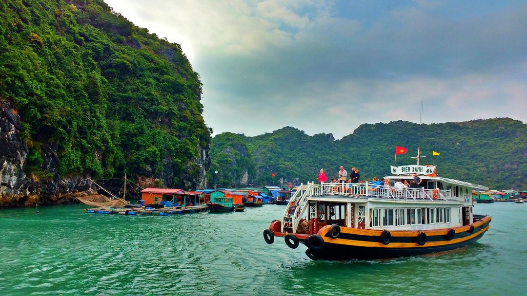 Halong bay one of the seven natural wonder of the world