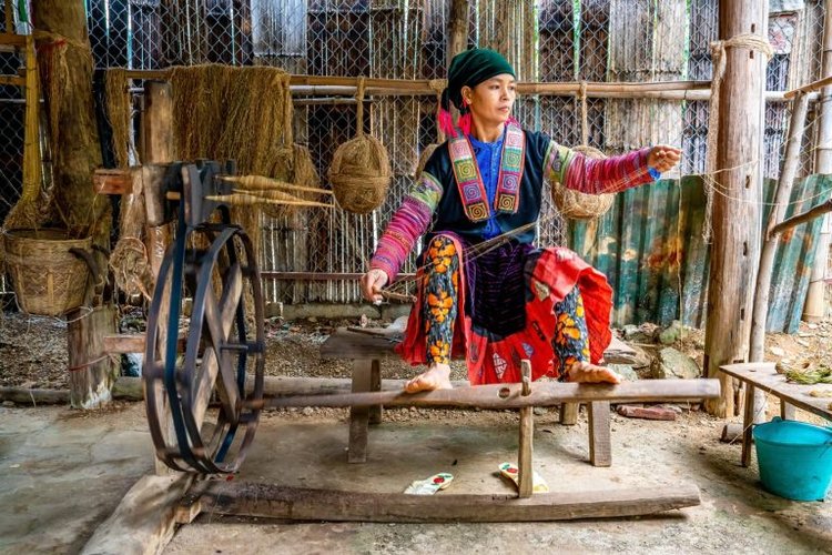 Le village de tisseurs de lin de Lung Tam Ha Giang Vietnam