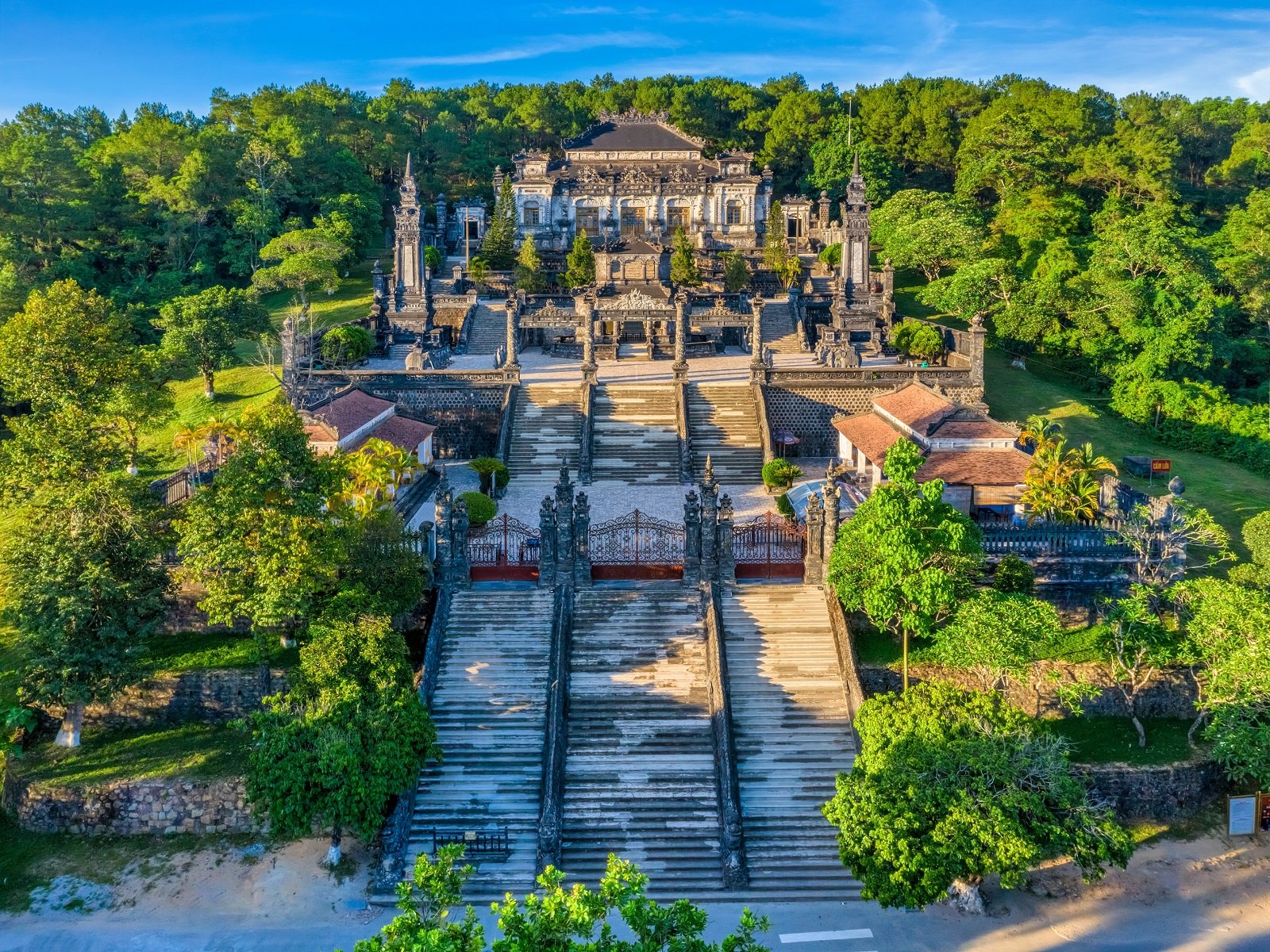 Mausoleo di Khai Dinh Hue