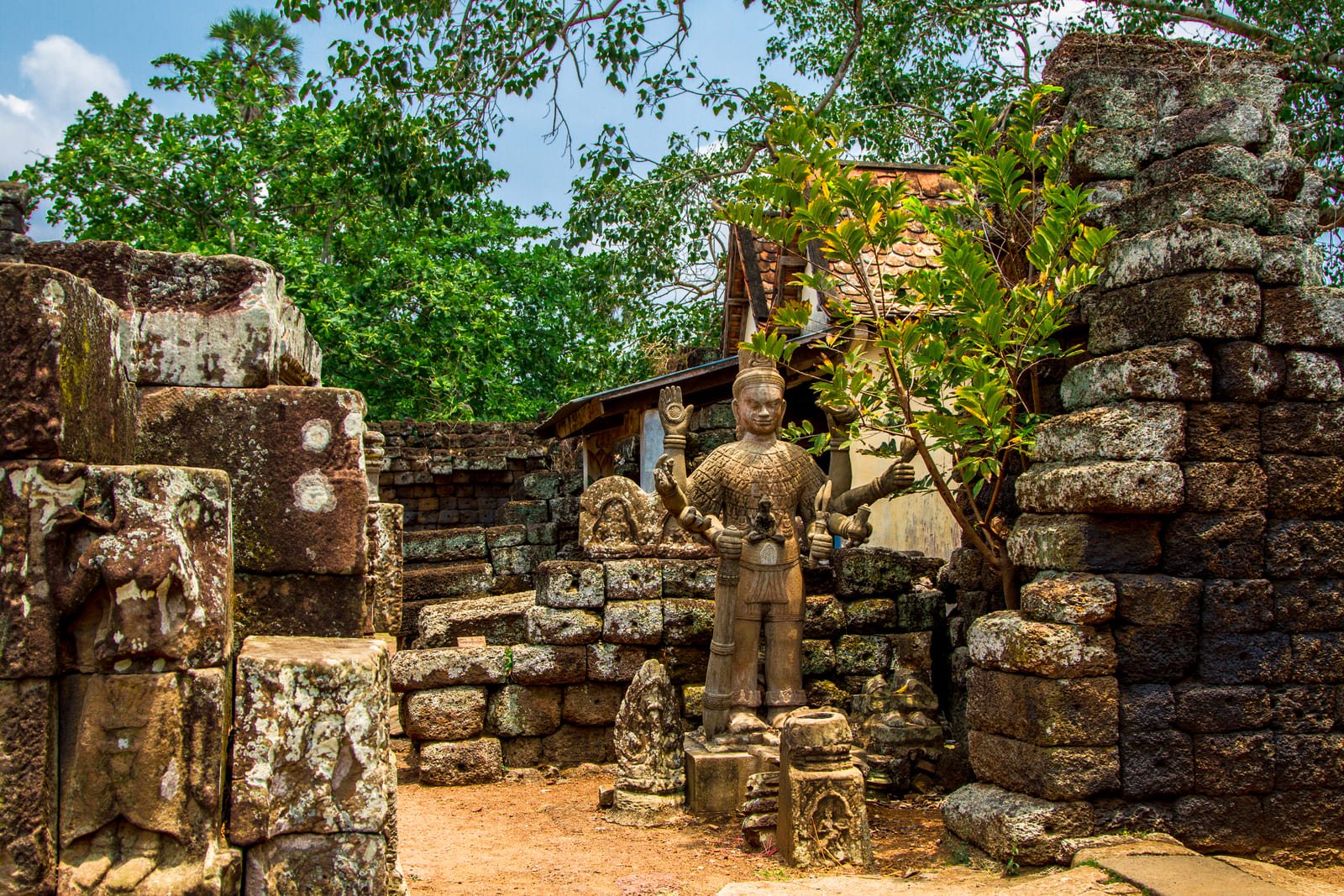 Nokor-Bachey-Pagoda-Kampong-Cham-Cambogia