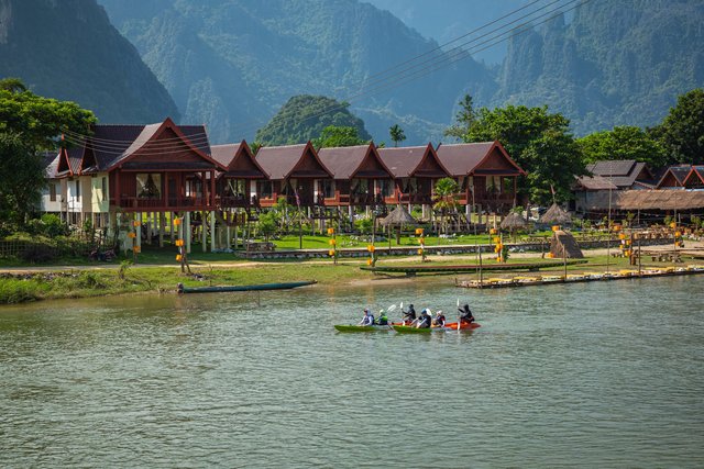 Scenario di fiume Nam Song Laos