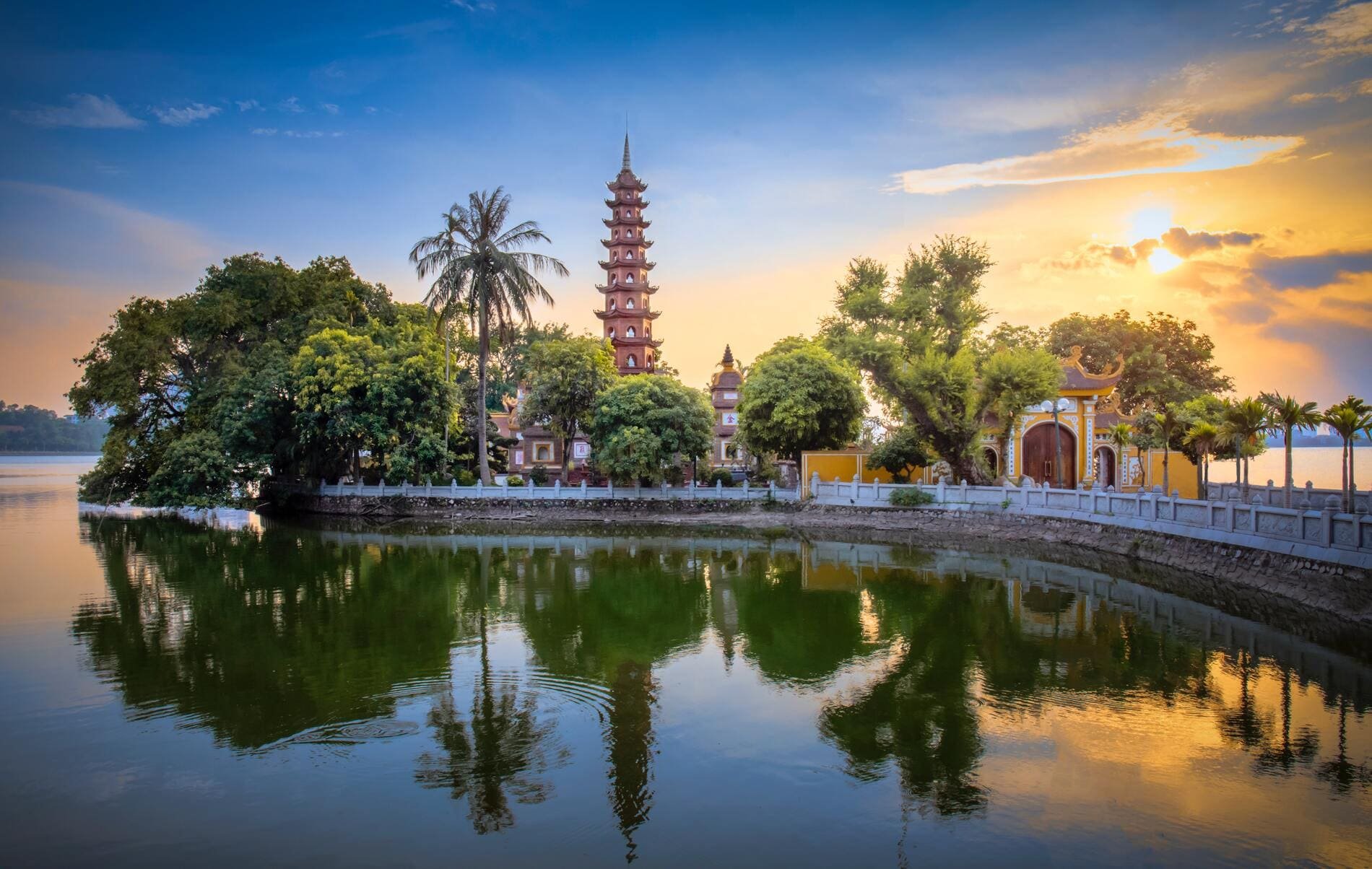 Tran Quoc pagoda Hanoi