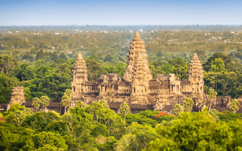 Les temples d'Angkor sous le soleil