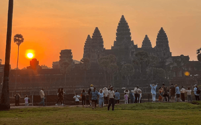 coucher du soleil aux temples d'Angkor