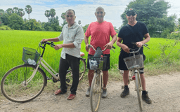 Une balade à vélo pour découvrir la campagne est une activité relaxante et immersive