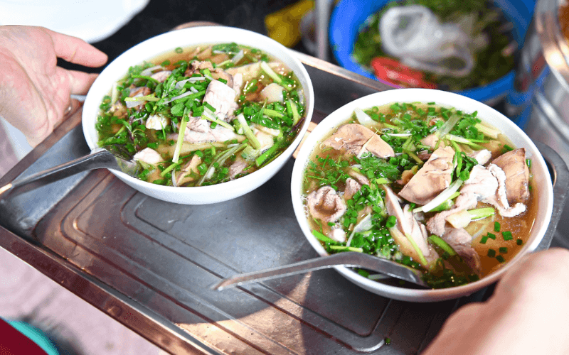 Le Cham Chicken Pho a été honoré dans la catégorie Michelin Selected en 2023