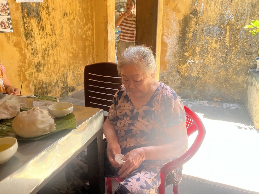 Preparazione-agli-gnocchi-alla-rosa-bianca-Vietnam