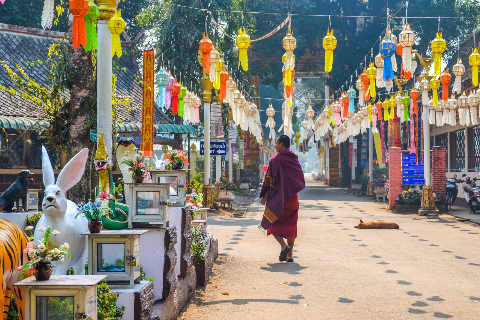 Temple-dans-la-grotte-de-Chiang-Dao-Thailande
