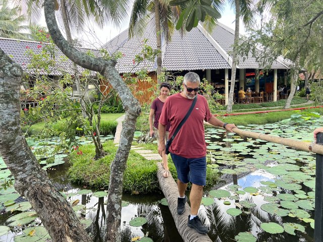 VIetnam travel 21 days
