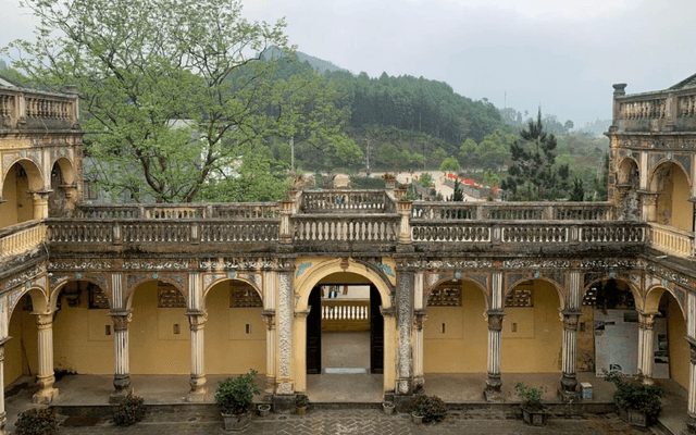 ancienne maison du roi des Hmongs (Hoang A Tuong)